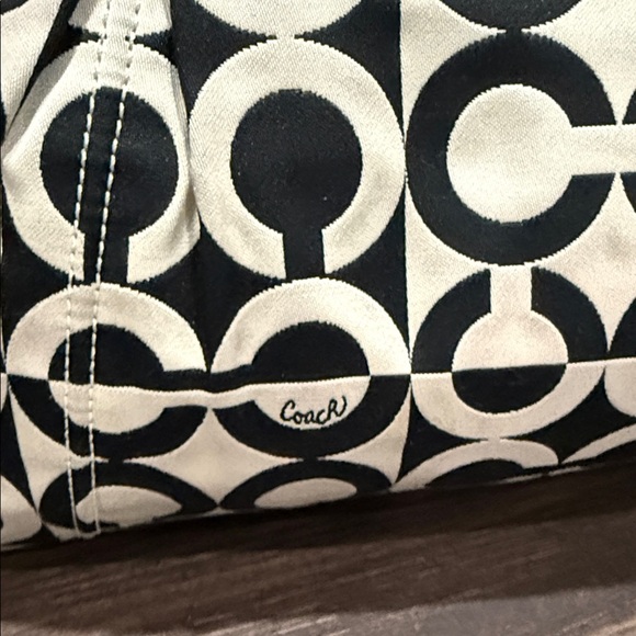 Coach Monochrome Patterned Shoulder Bag - Picture 6 of 17